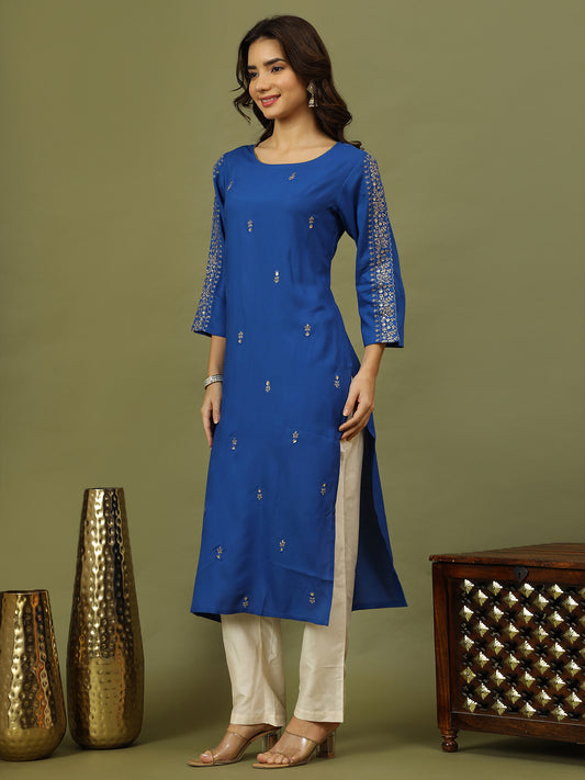 Women Ethnic Motifs Embroidered Festive Straight Kurta