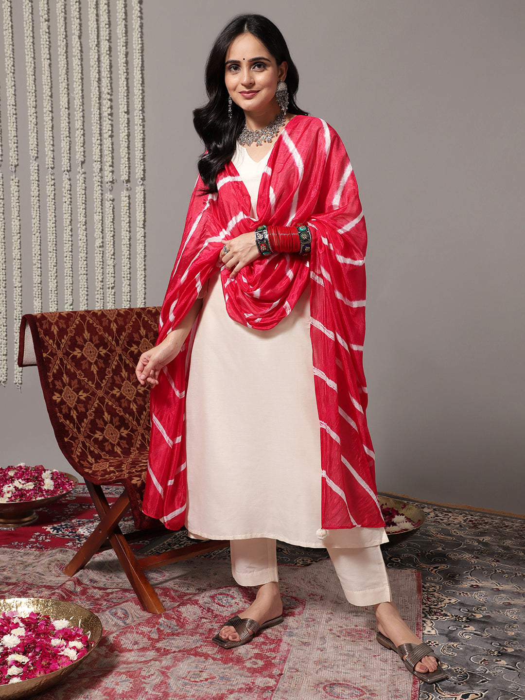 Women Off White V-Neck Straight Kurta With Trousers & Dupatta