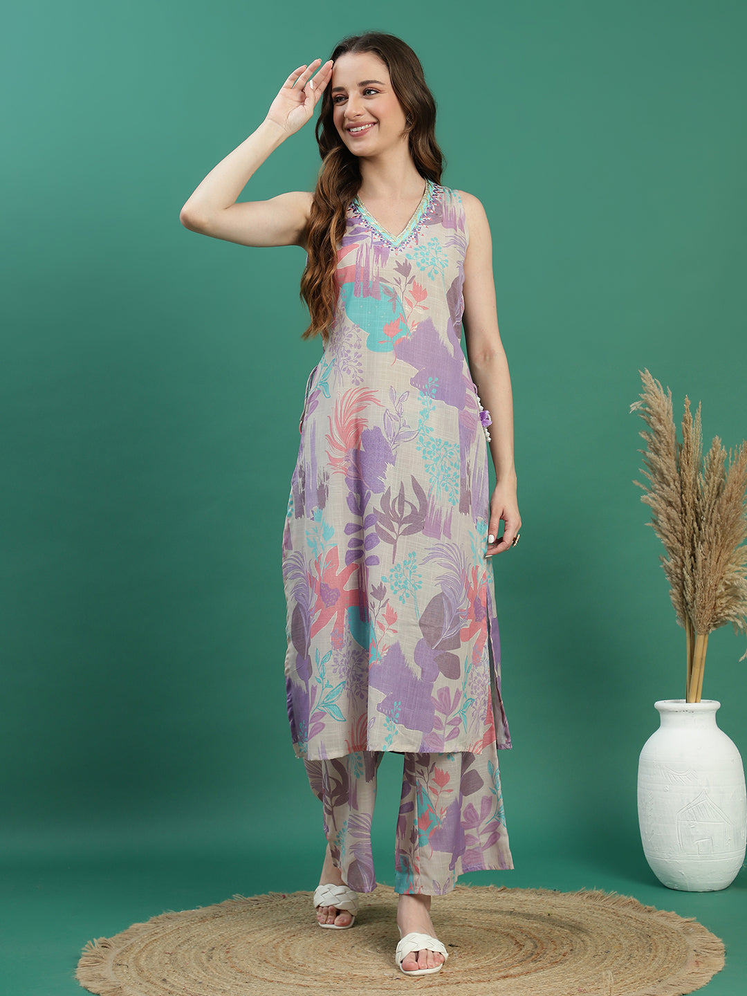 Women Beige Floral Printed Mirror Work V-Neck Straight Kurta With Trousers