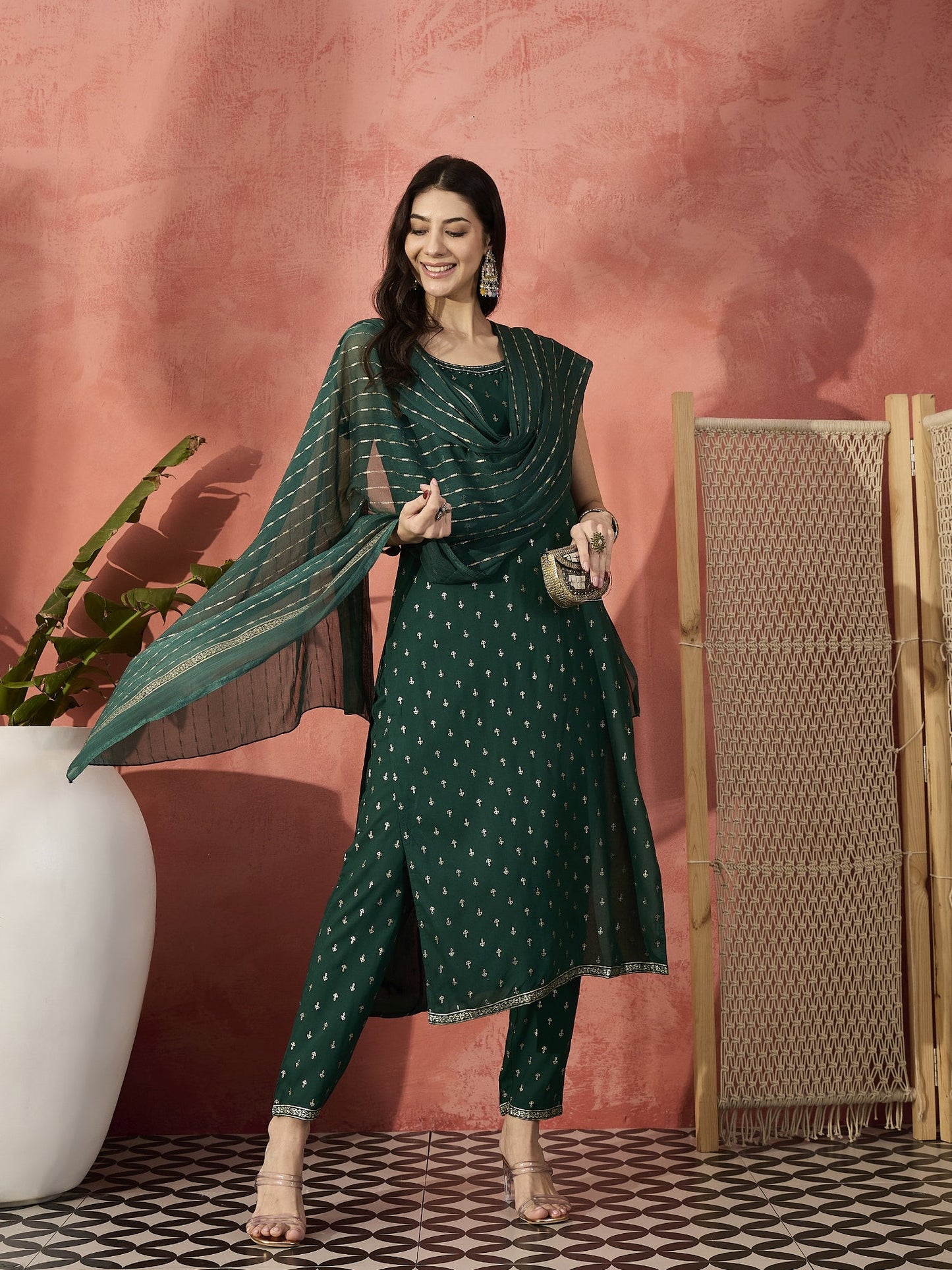 Women Embroidered Round Neck Straight Kurta & Trousers With Dupatta