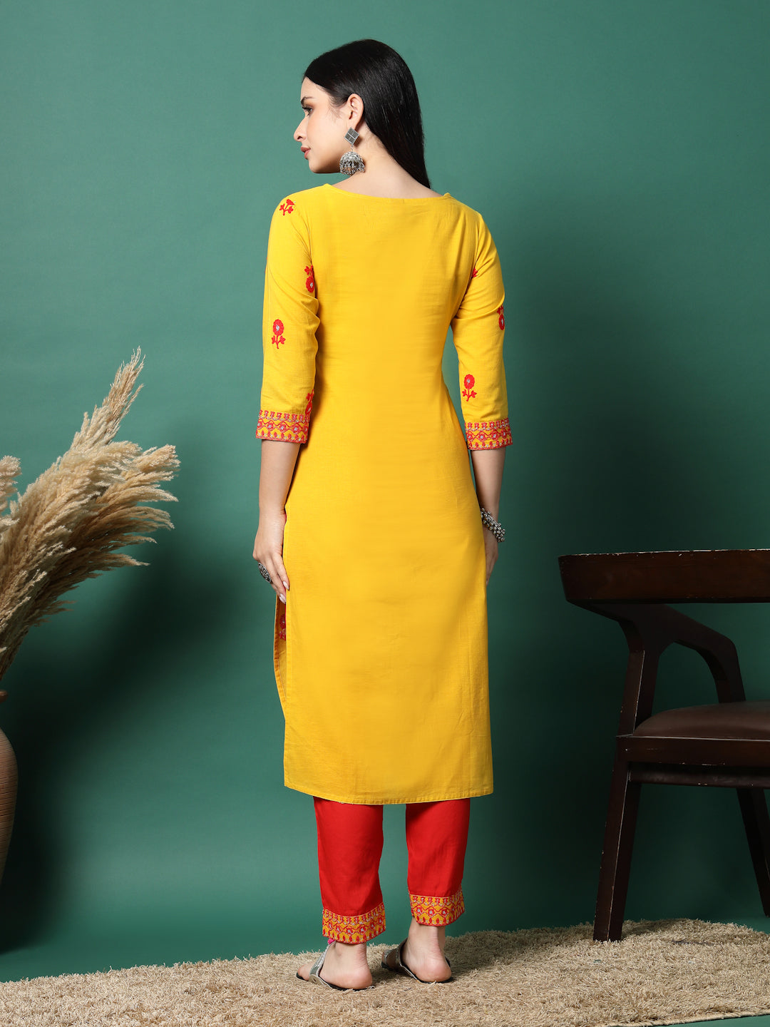 Women Yellow Cotton Embroidered Straight Kurta