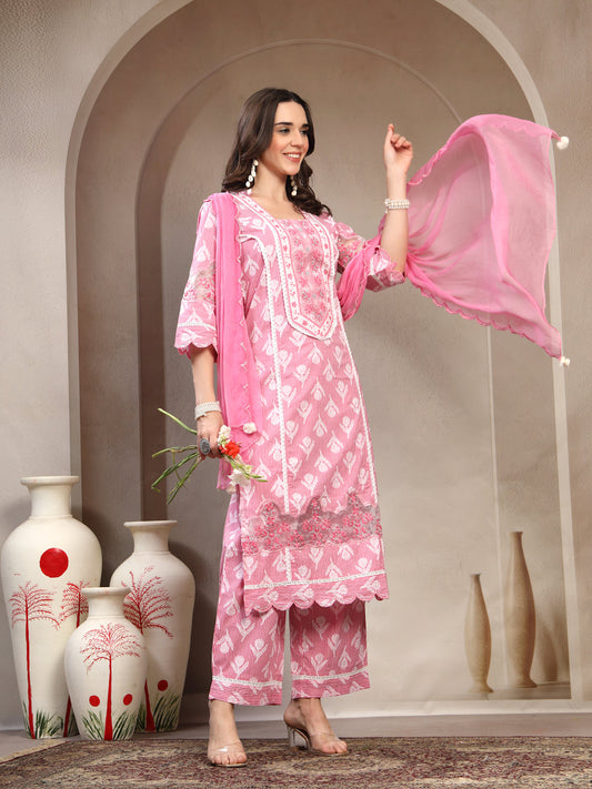Women Pink Floral Printed Pure Cotton Square Neck Kurta & Trousers With Dupatta