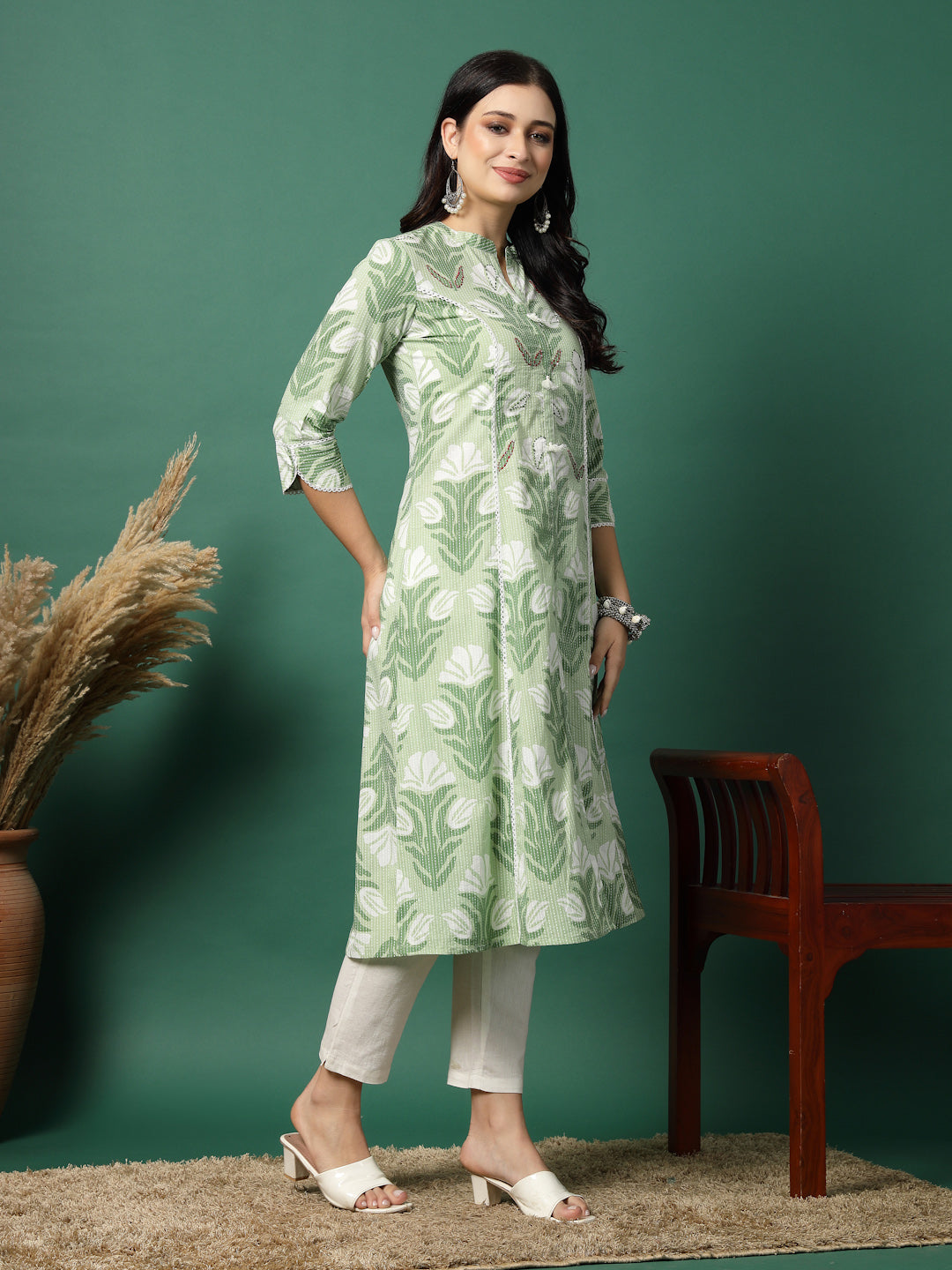 Shweta in Green Printed A-Line Kurta