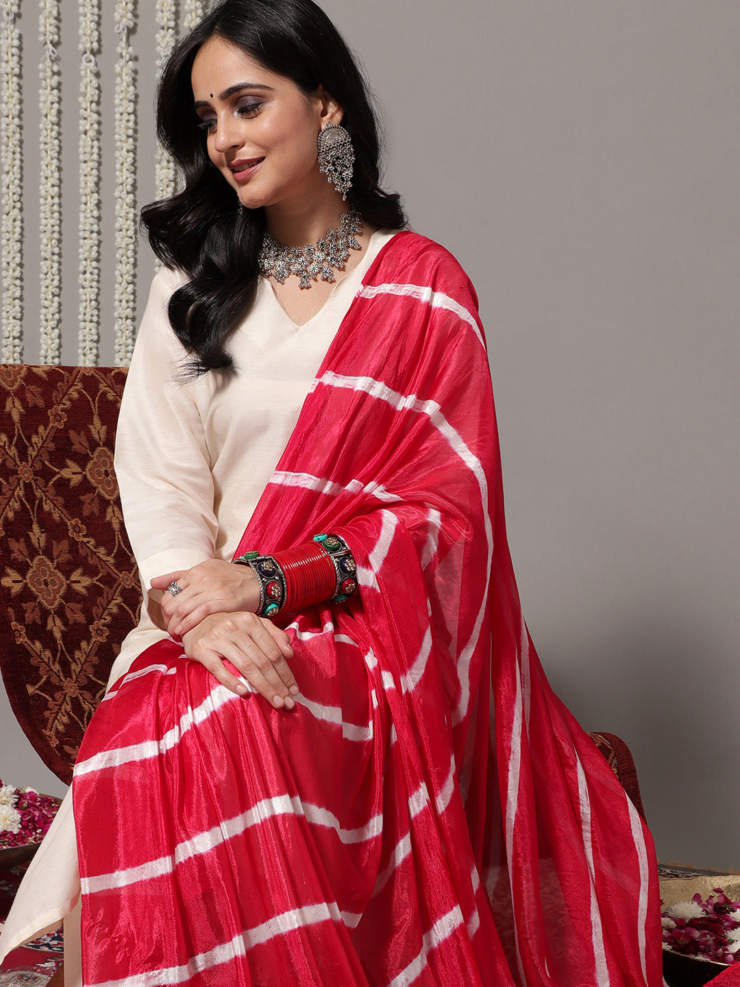 Women Off White V-Neck Straight Kurta With Trousers & Dupatta