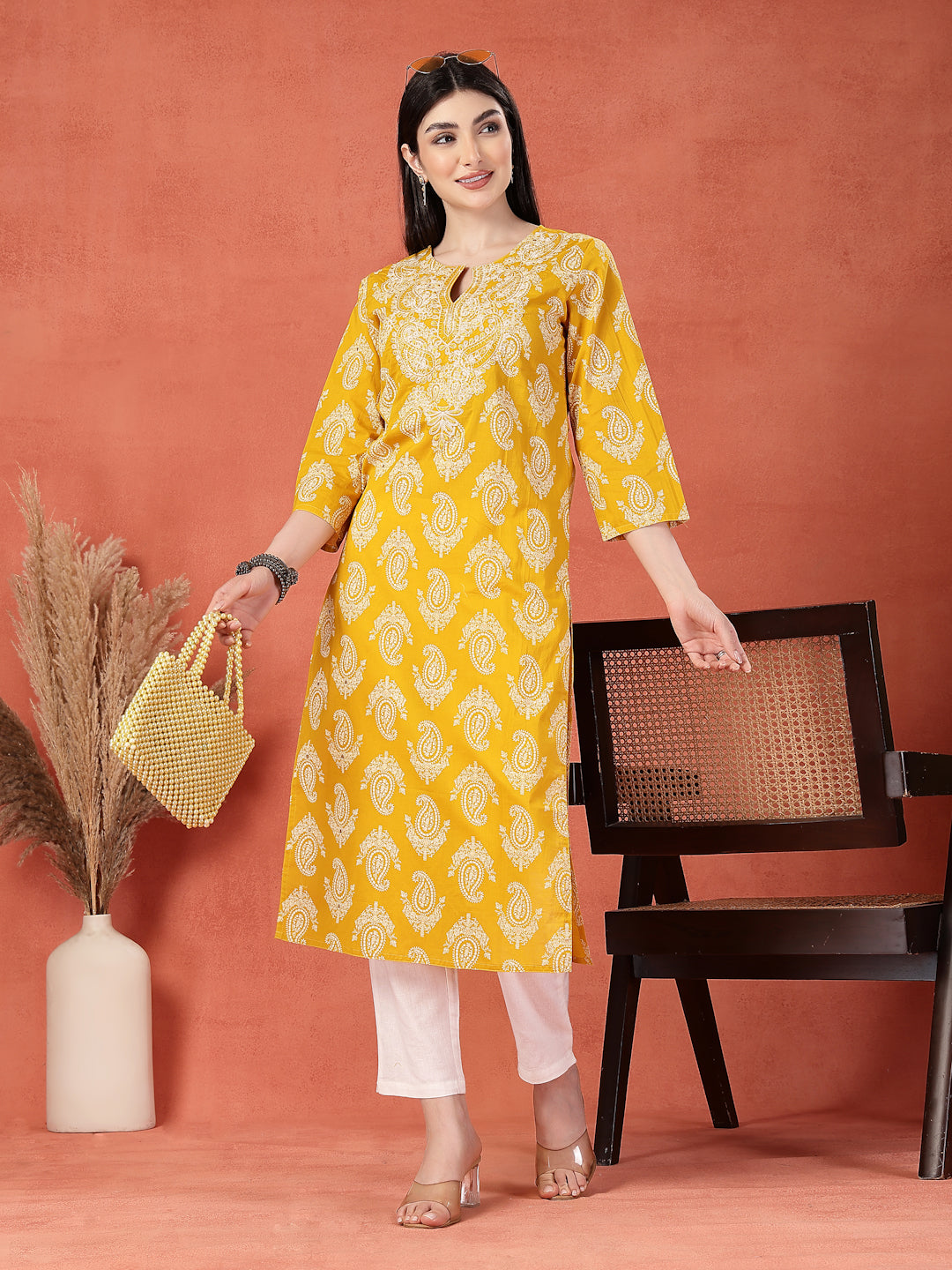 Women Paisely Printed Thread Work Notch Neck Pure Cotton Straight Kurta