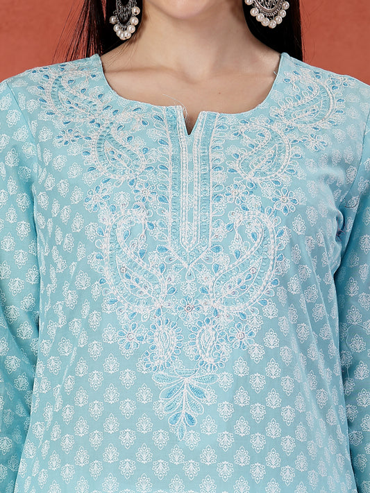 Women Embroidery Notch Neck Pure Cotton Straight Kurta