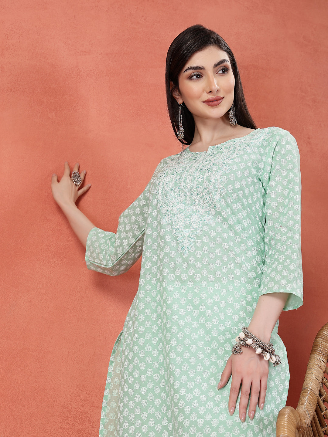 Women Green Printed Round Neck Straight Cotton Kurta