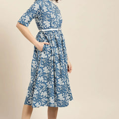 Women blue printed midi dress
