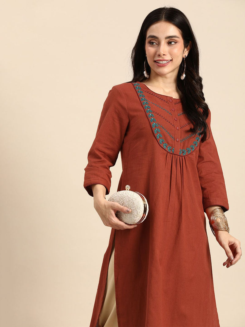 Rust Pleated Yoke Kurta Close view