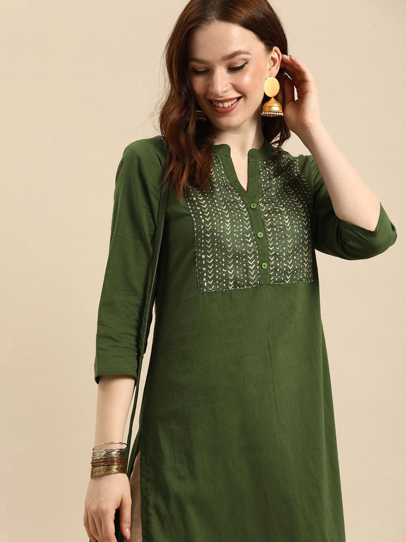Straight Fit Green Ethnic Kurta Front