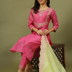 Women Pink Color Floral Embroidered Kurta with Trousers & Dupatta