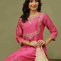 Women Pink Color Floral Embroidered Kurta with Trousers & Dupatta