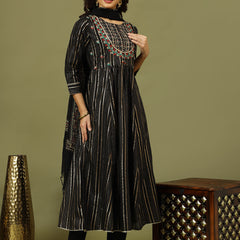 Women Woven Design Embroidered Silk Kurta with Trousers & Dupatta