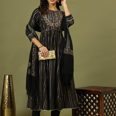 Women Woven Design Embroidered Silk Kurta with Trousers & Dupatta