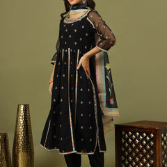Women Floral Embroidered Cotton Kurta with Trousers & Dupatta