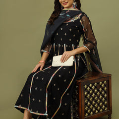 Women Floral Embroidered Cotton Kurta with Trousers & Dupatta