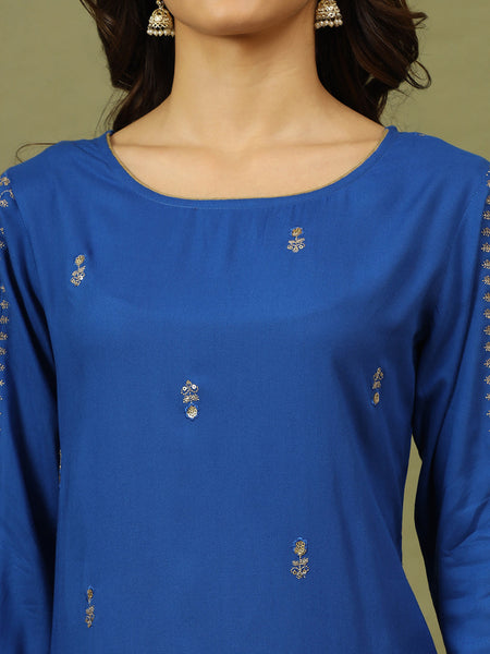 Women Ethnic Motifs Embroidered Festive Straight Kurta
