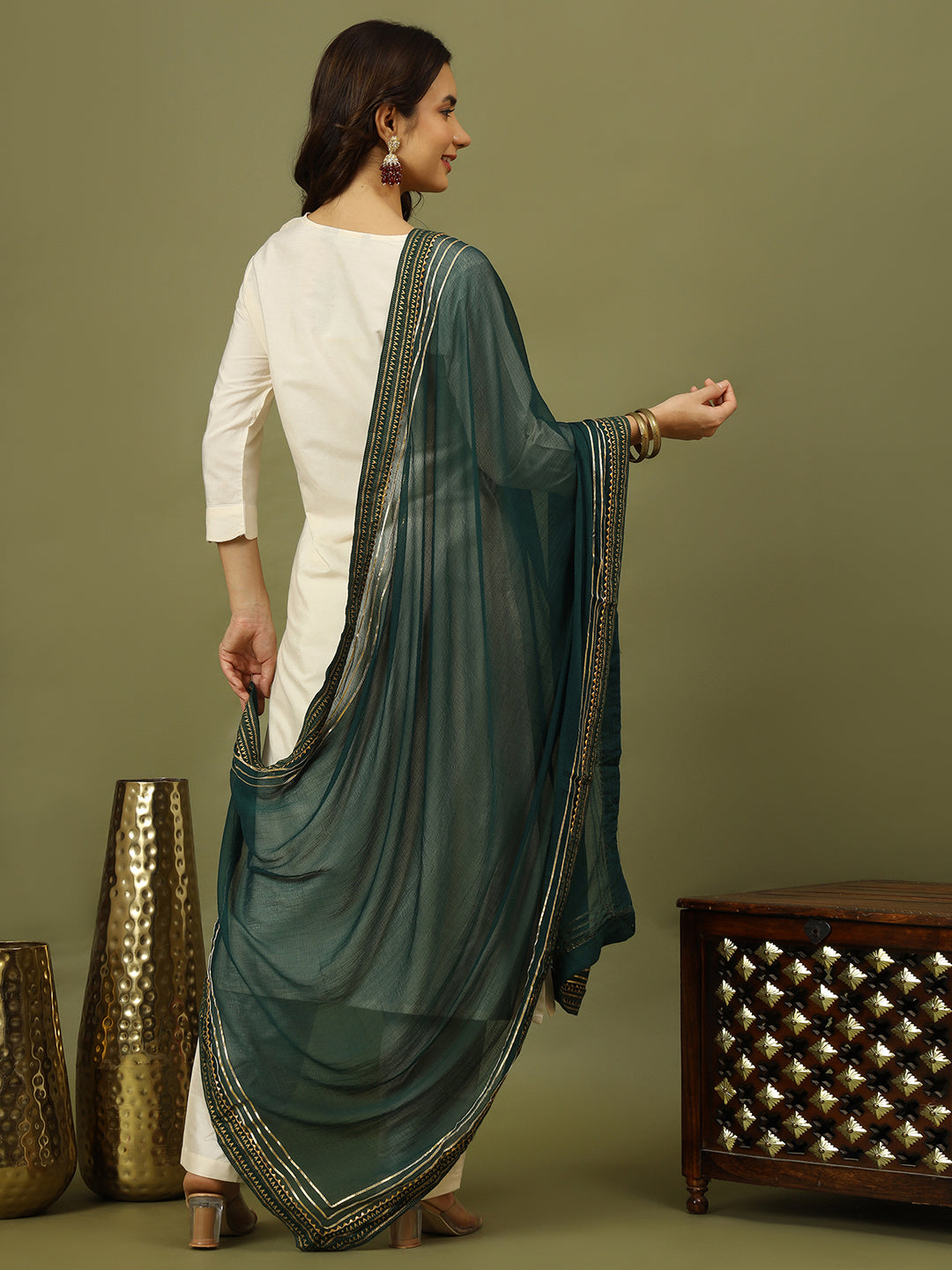 Women Solid Kurta with Trousers & Dupatta