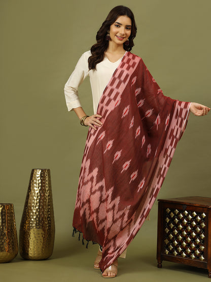 Women off White Solid Kurta with Trousers & Dupatta
