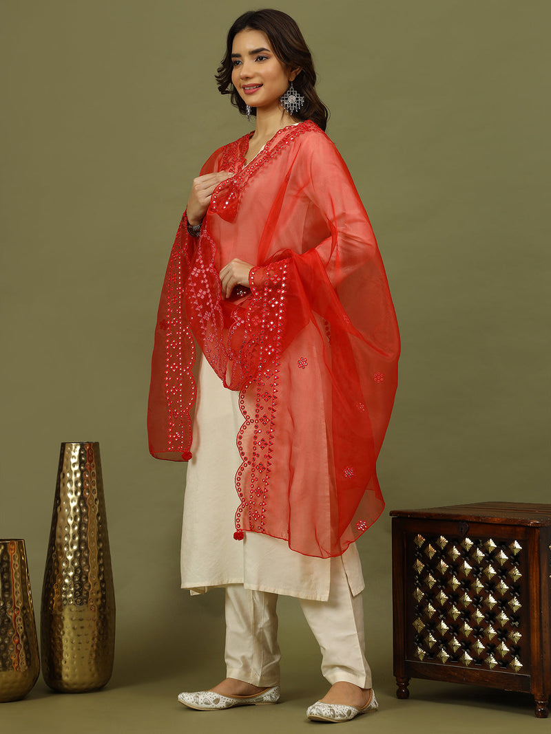 Women Solid Kurta with Trousers & Red Embroidery Dupatta