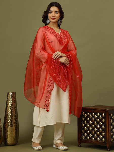 Women Solid Kurta with Trousers & Red Embroidery Dupatta