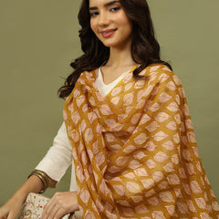 Women Solid Kurta with Trousers & Floral Printed Dupatta