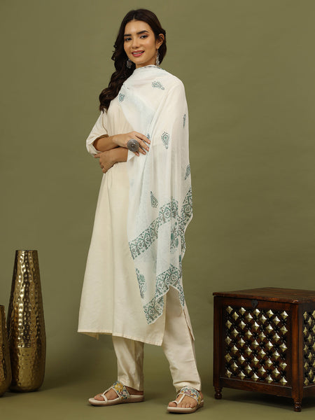 Women Solid Kurta with Trousers & White Color Printed Dupatta