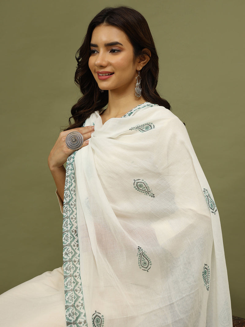 Women Solid Kurta with Trousers & White Color Printed Dupatta