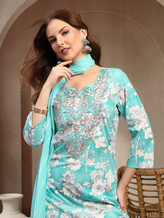 Graceful Turquoise Charm