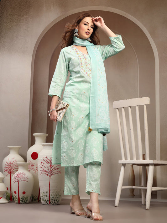Graceful Green Charm