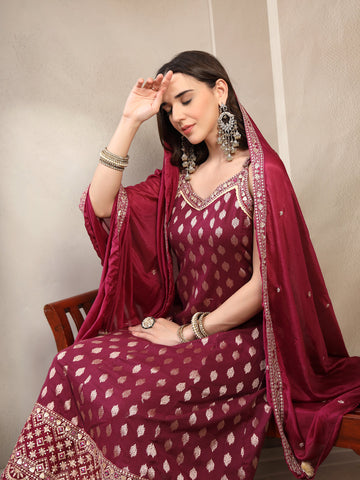 Women Burgundy  Woven Design & Embroidered Pure Cotton V-Neck Kurta & Trousers With Dupatta