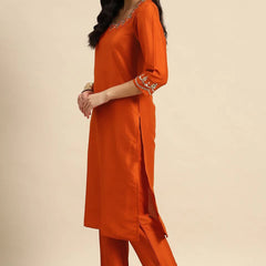 Side view festive ethnic kurta set
