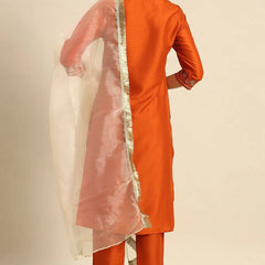 Back view traditional kurta set women
