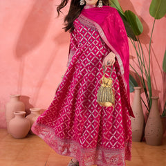 Women Pink Color Embroidered Kurta Trousers & Dupatta