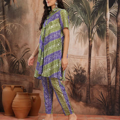 Women Green Printed Chinnon Kurta with Palazzos