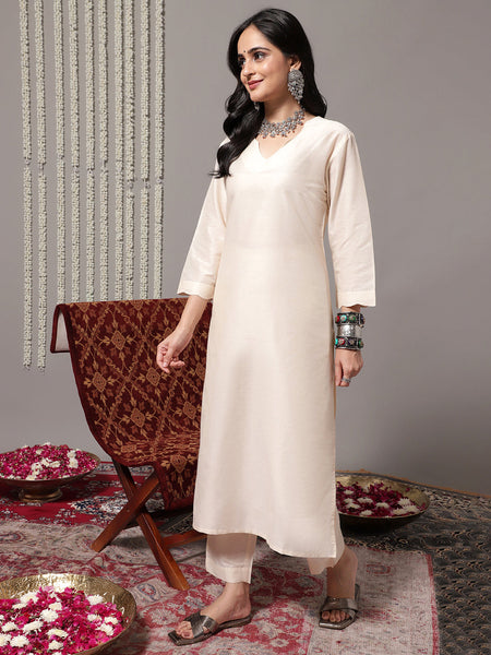 Women V-Neck Straight Kurta With Trousers & Dupatta