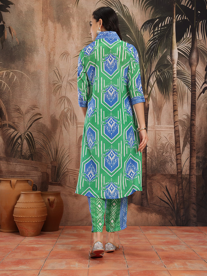 Women Green Geometric Printed Chinnon Kurta with Palazzos