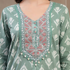 Women’s Green Jaipuri Floral Embroidered Cotton Kurta Set