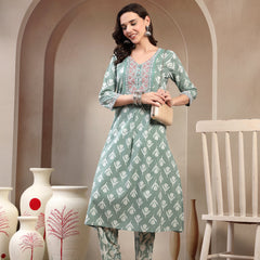Women’s Green Jaipuri Floral Embroidered Cotton Kurta Set