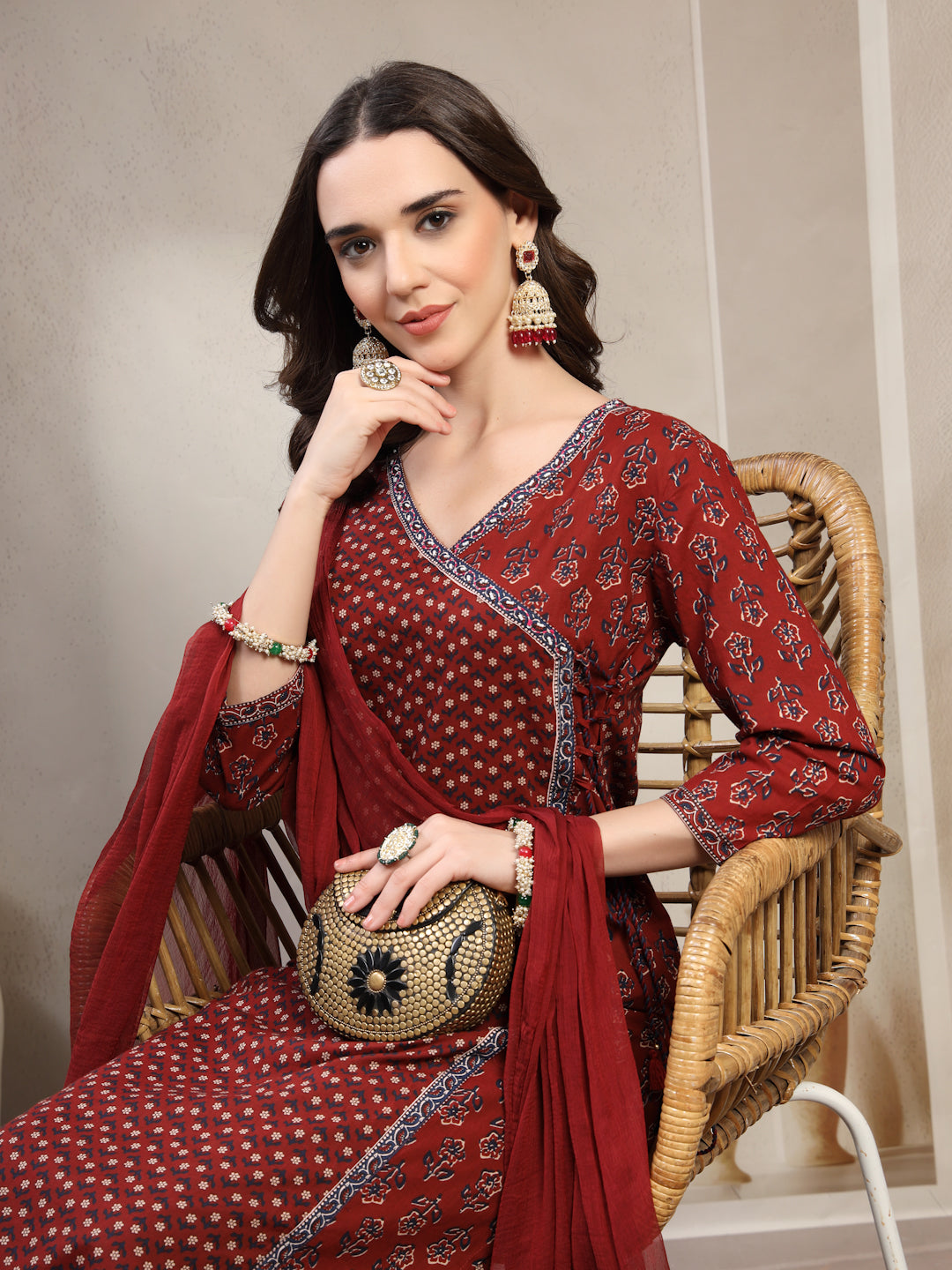 Women Maroon Floral Printed Pure Cotton V-Neck Kurta & Palazzos With Dupatta