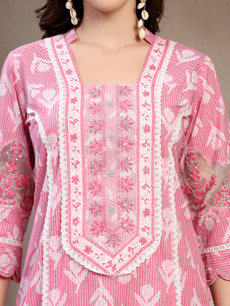 Women Pink Floral Printed Pure Cotton Square Neck Kurta & Trousers With Dupatta