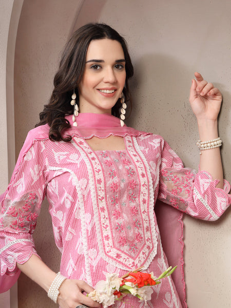 Women Pink Floral Printed Pure Cotton Square Neck Kurta & Trousers With Dupatta
