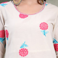 Women Off White Pink Floral Embroidered Pure Cotton Round Neck Kurta & Palazzos With Dupatta