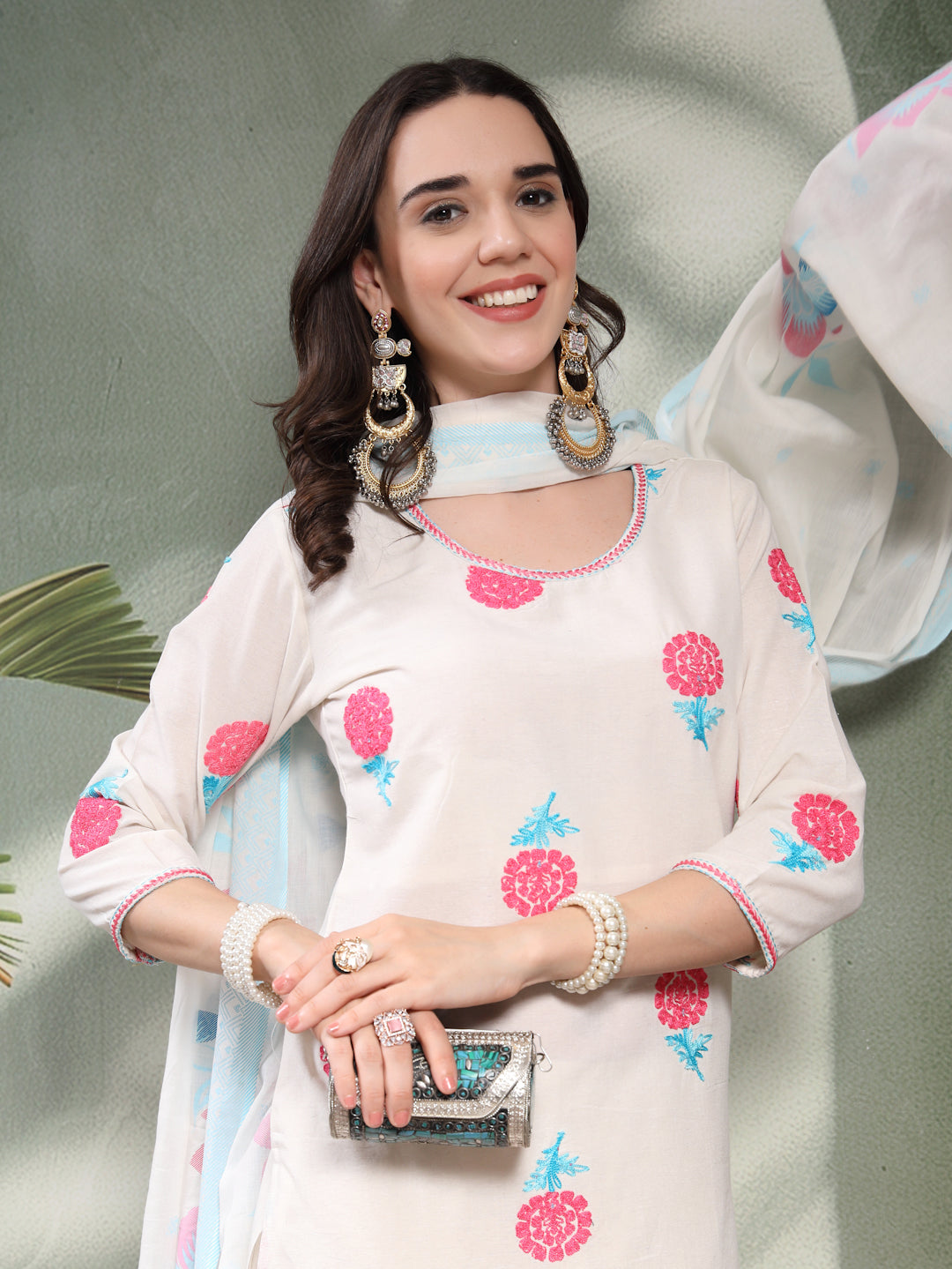 Women Off White Pink Floral Embroidered Pure Cotton Round Neck Kurta & Palazzos With Dupatta