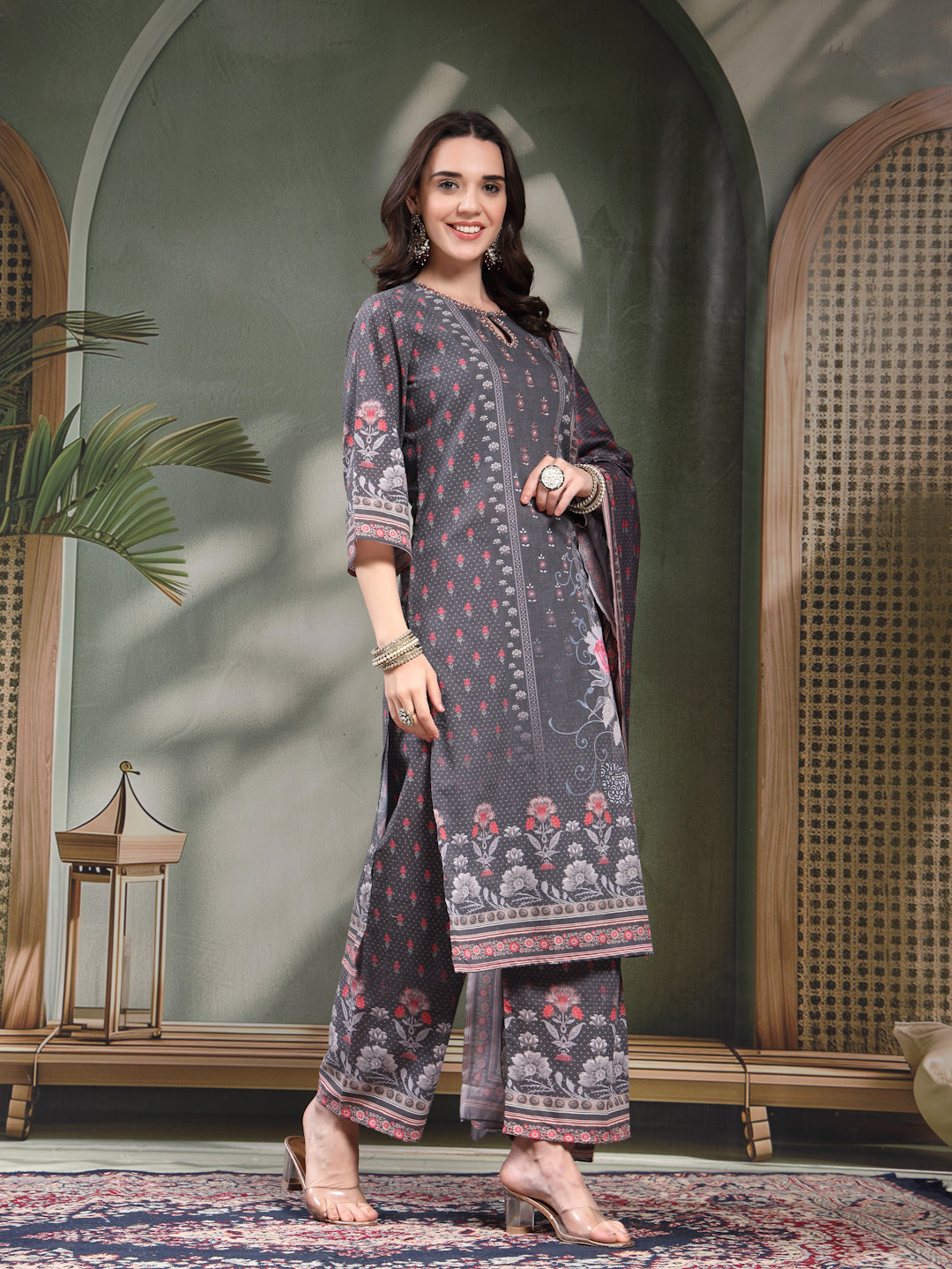 Women Grey Printed Keyhole Neck Kurta & Trousers With Dupatta