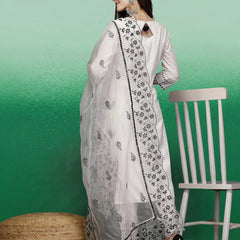 Elegant White Embroidered Rayon Kurta Set