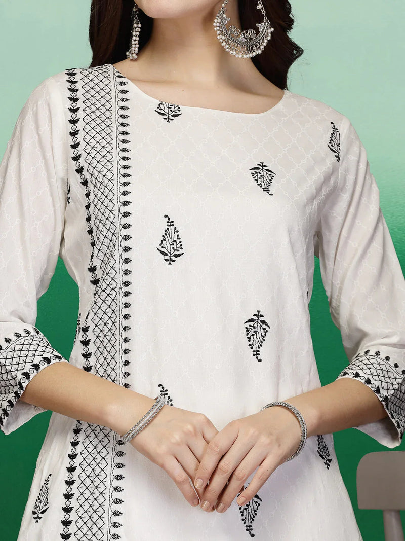 Elegant White Embroidered Rayon Kurta Set