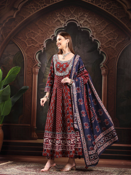 Women Floral Printed Empire Pure Cotton Kurta with Trousers & With Dupatta