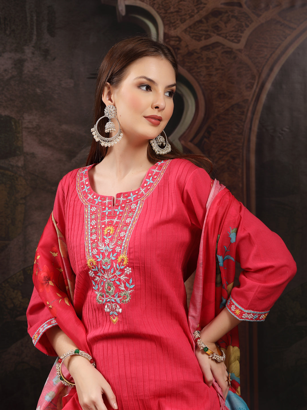 Women Floral Embroidered Regular Thread Work Pure Cotton Kurta with Trousers & With Dupatta