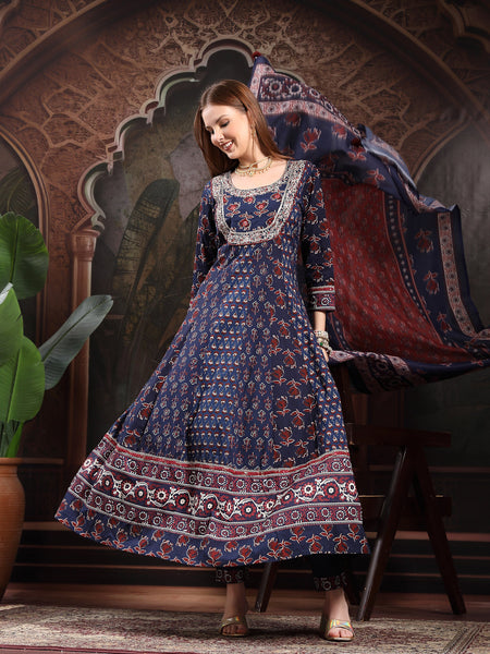 Women Floral Printed Panelled Thread Work Pure Cotton Kurta with Trousers & With Dupatta